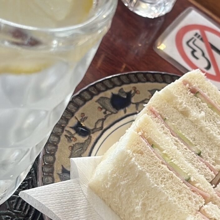 カフェで食べたサンドイッチ